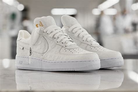 af1 x lv|louis v air force 1.